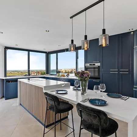 Villa Panorama By Ezoria *