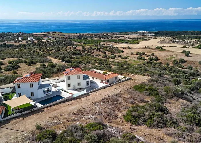 Panorama By Ezoria Villa