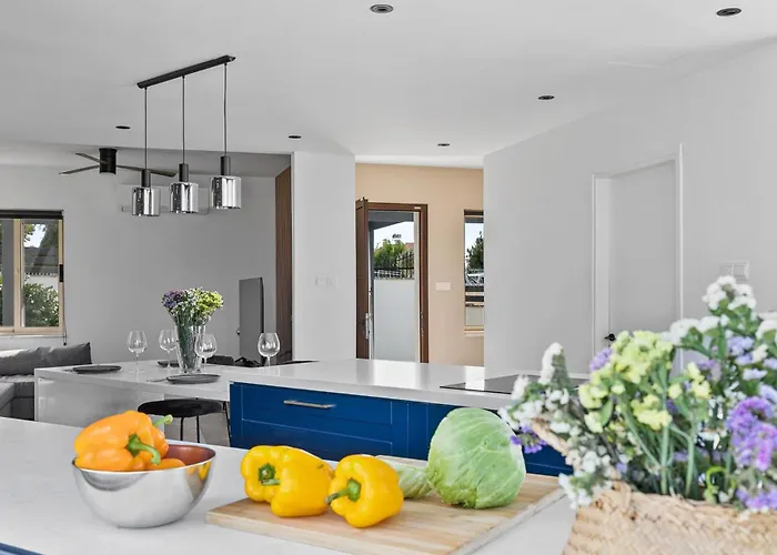 Panorama By Ezoria Βίλα